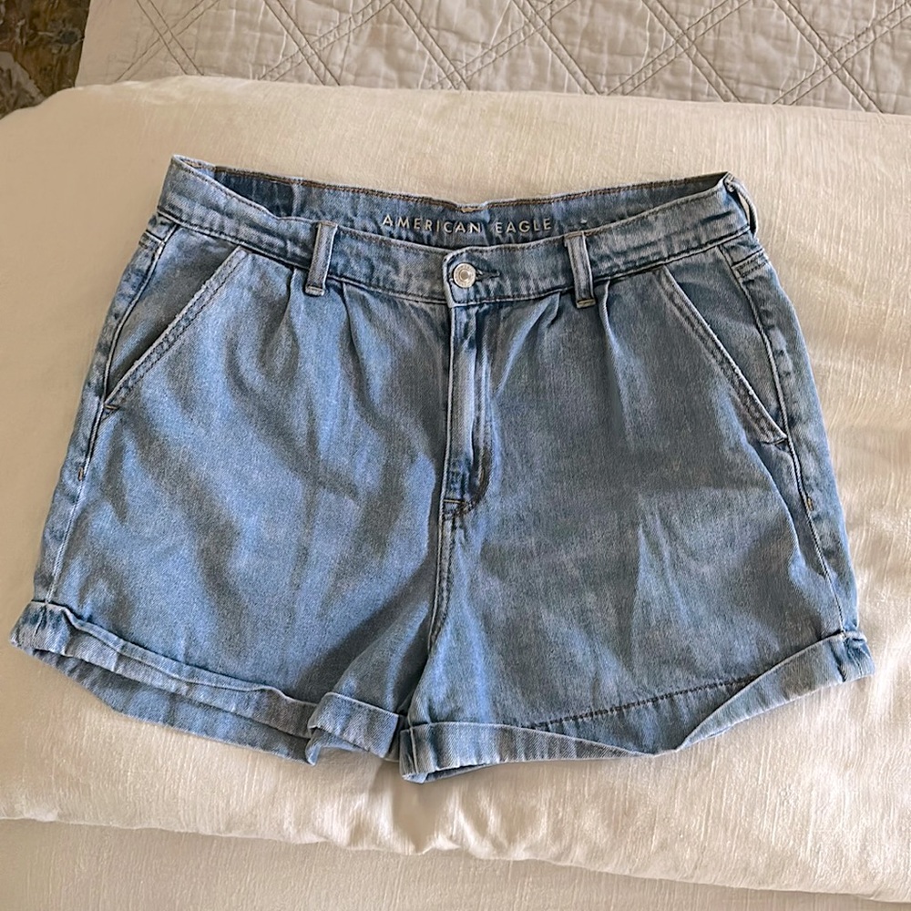 American Eagle Mom Shorts